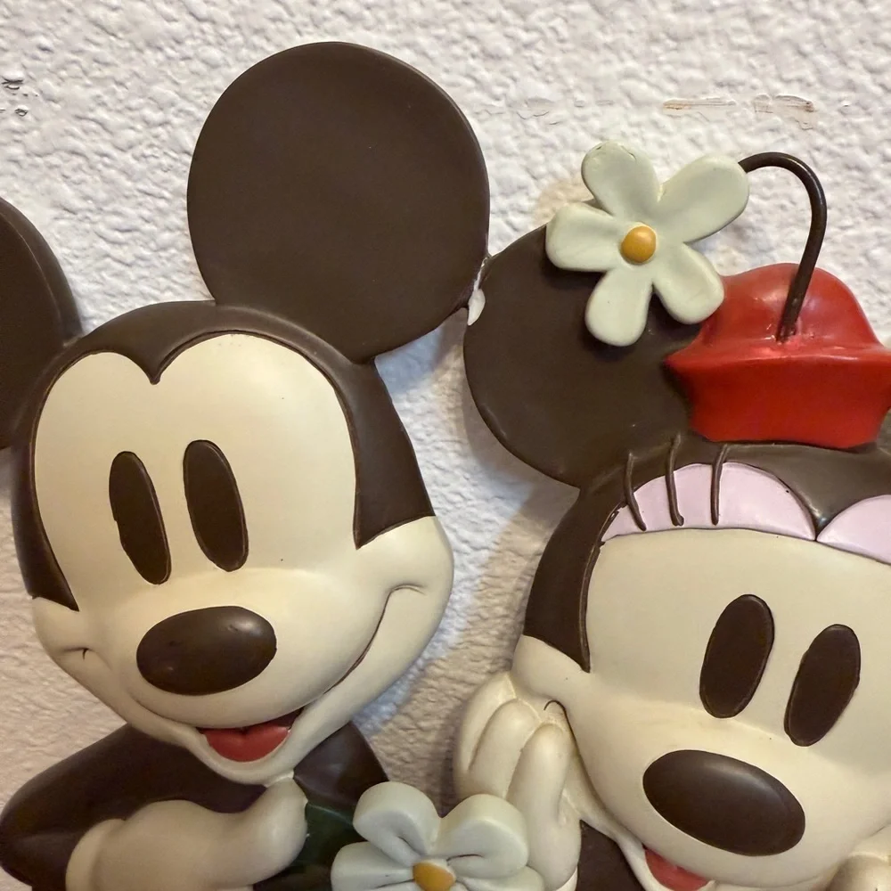 Disney Magnetic Nameplate Wall Plaque – Mickey, Minnie, Goofy & Donald 14” Resin